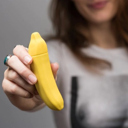 (image for) Banana Emojibator