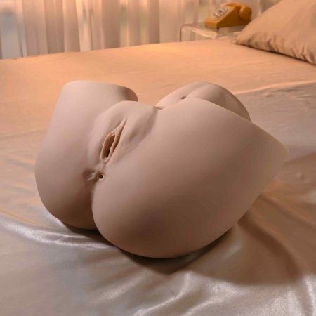 (image for) Squirt For Me XL Riley Reid Realistic Squirting Sucking Vibrating Stroker - Light